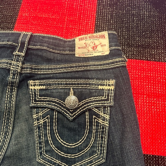 True Religion BECKY BIG QT bootcut jeans size 29
Inseam 33” - Picture 4 of 8